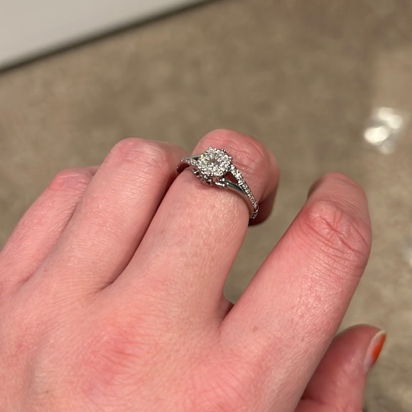 Beautiful sterling silver ring - Picture 1 of 4